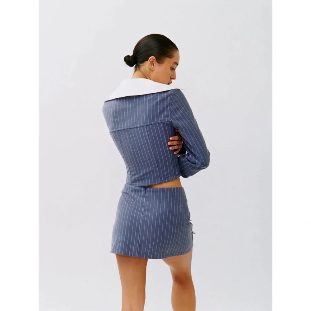 ✨Sold✨With Jean Safety Mini Skirt Pin Me Blue Pinstripe Print S - Picture 4 of 5
